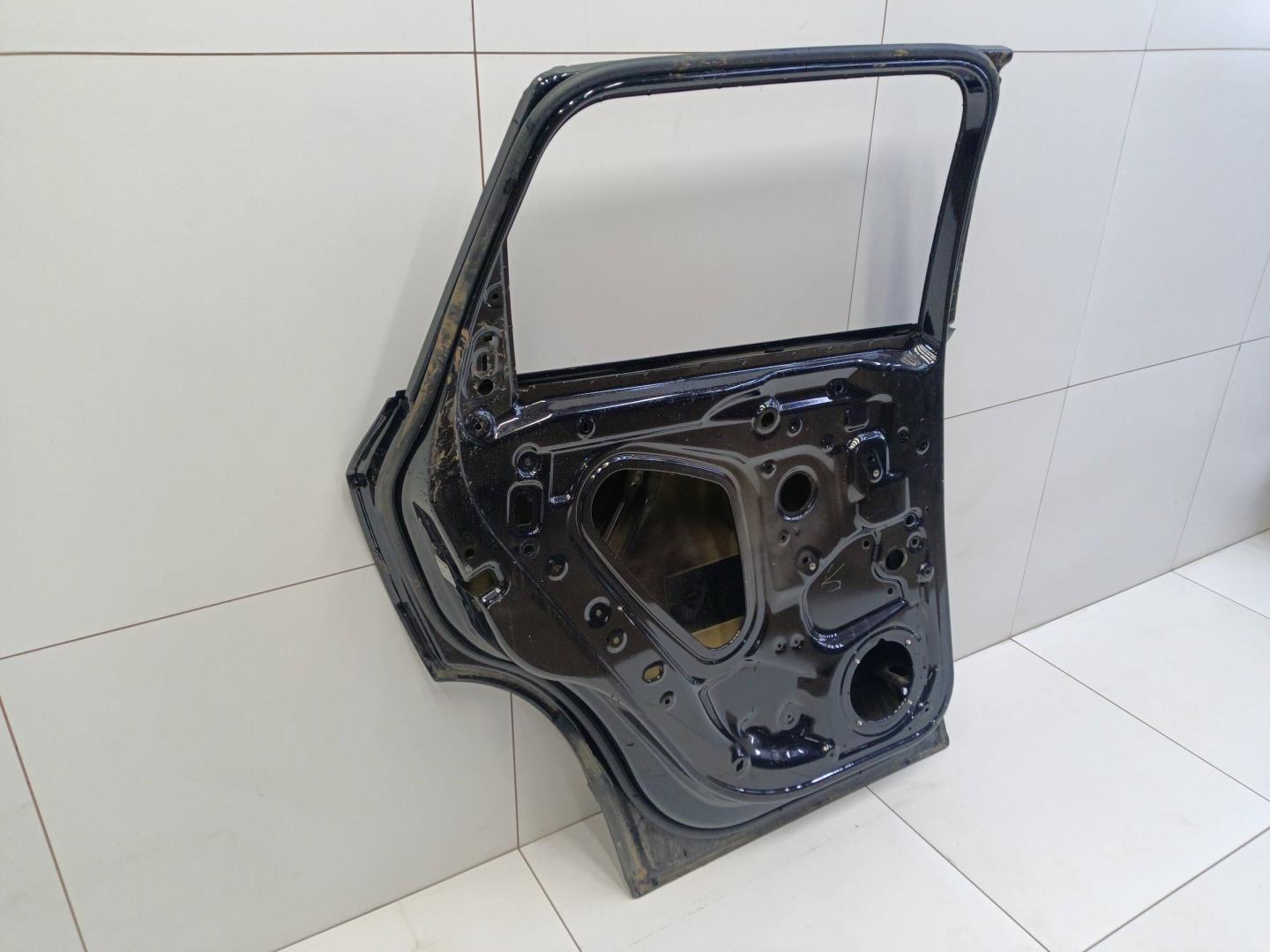 Дверь задняя левая