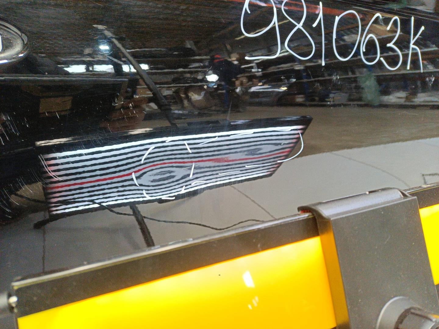 Дверь передняя правая