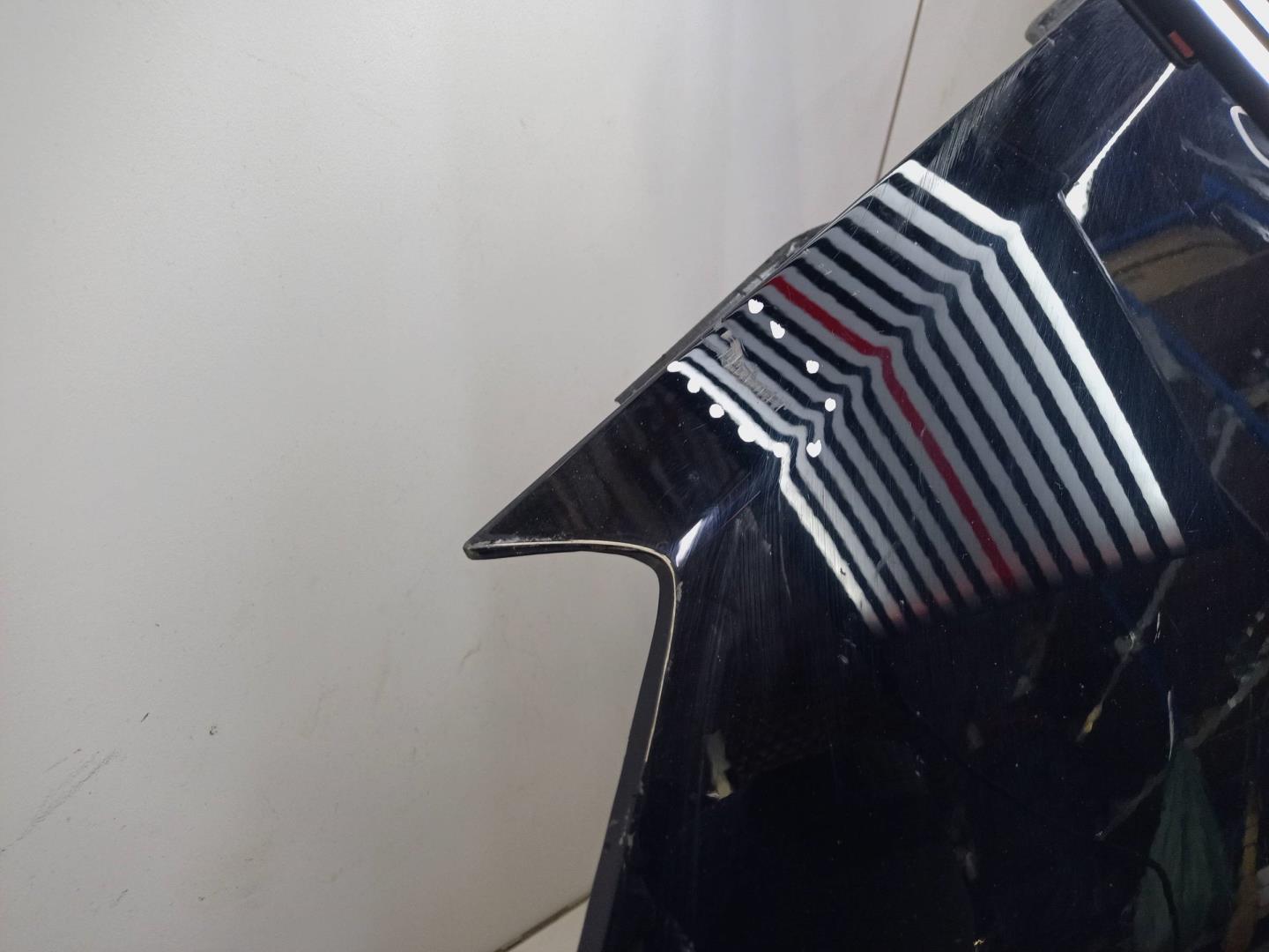 Крыло переднее левое