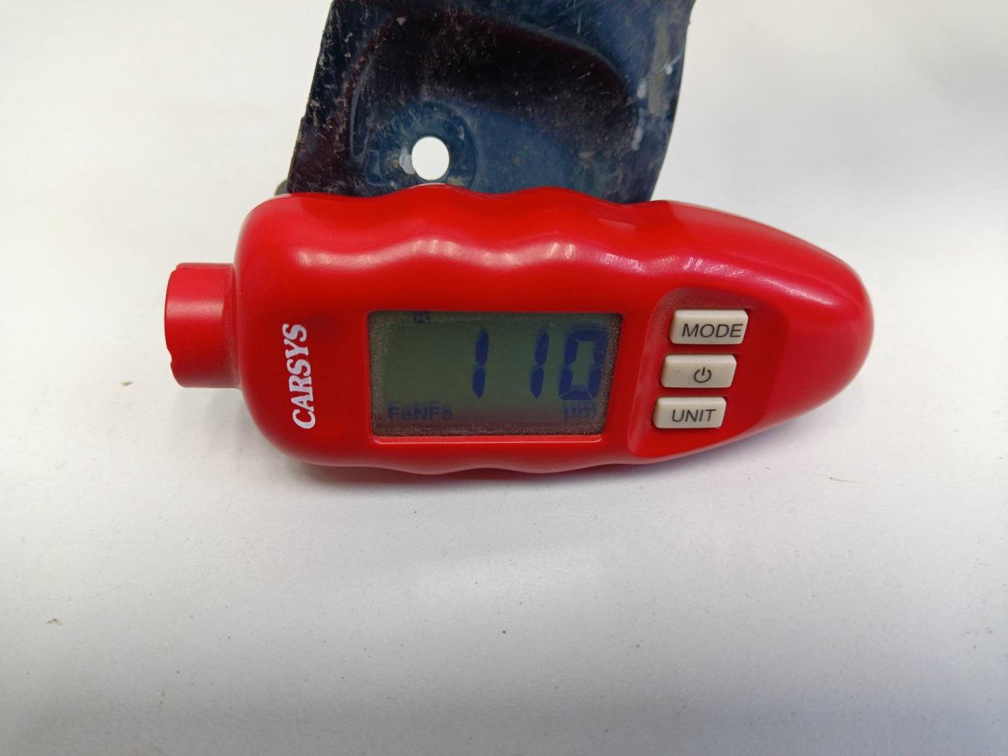 Крыло переднее правое