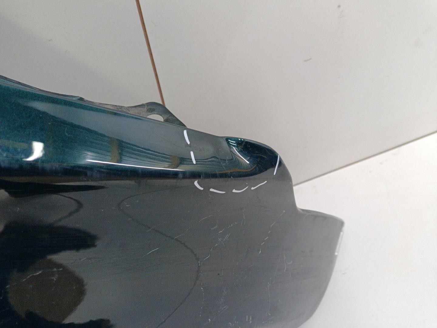 Крыло переднее правое