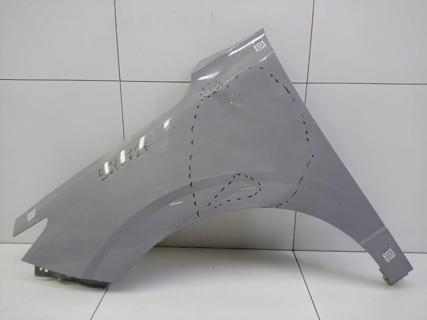 Крыло переднее левое