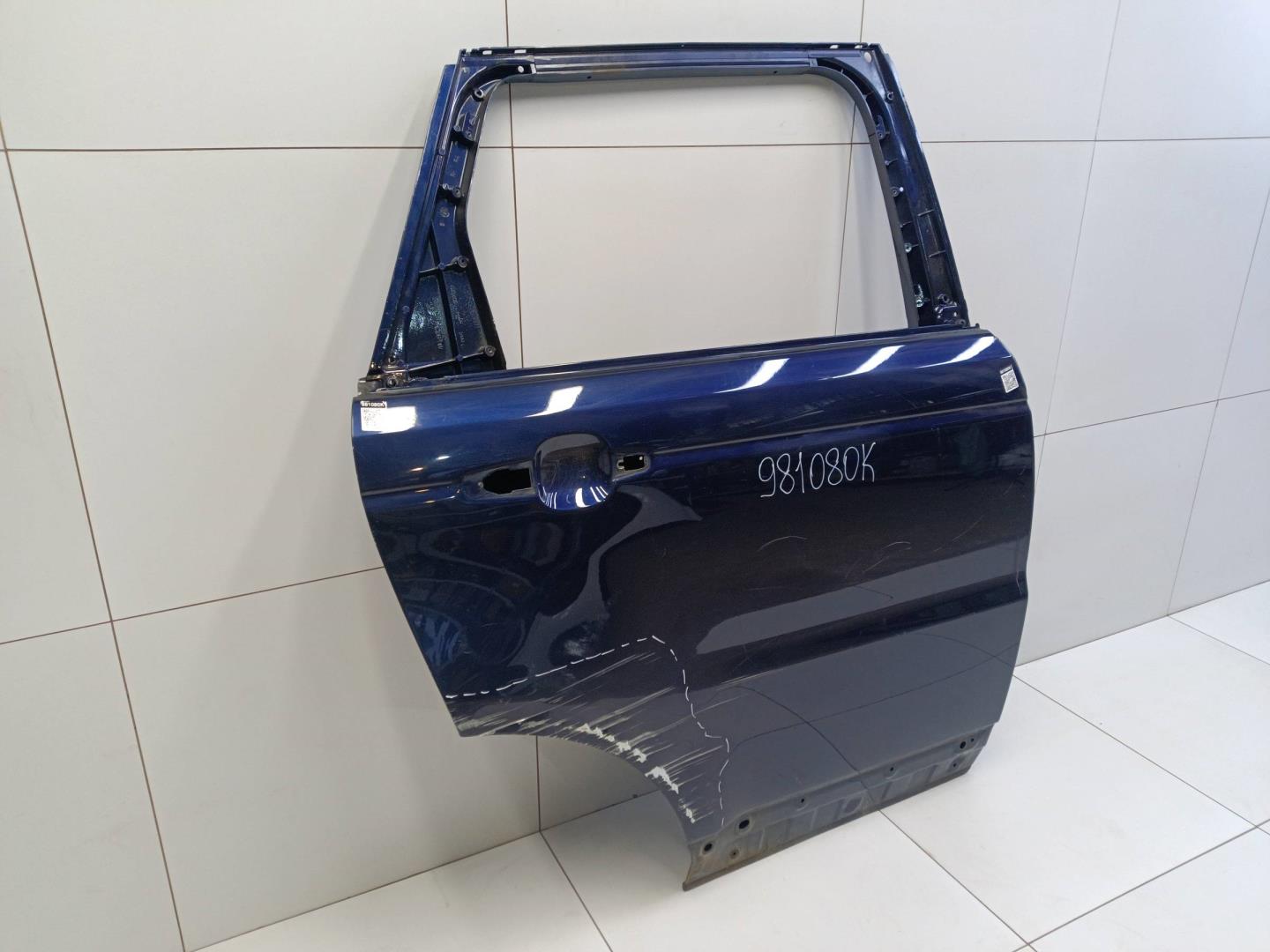 Дверь задняя правая