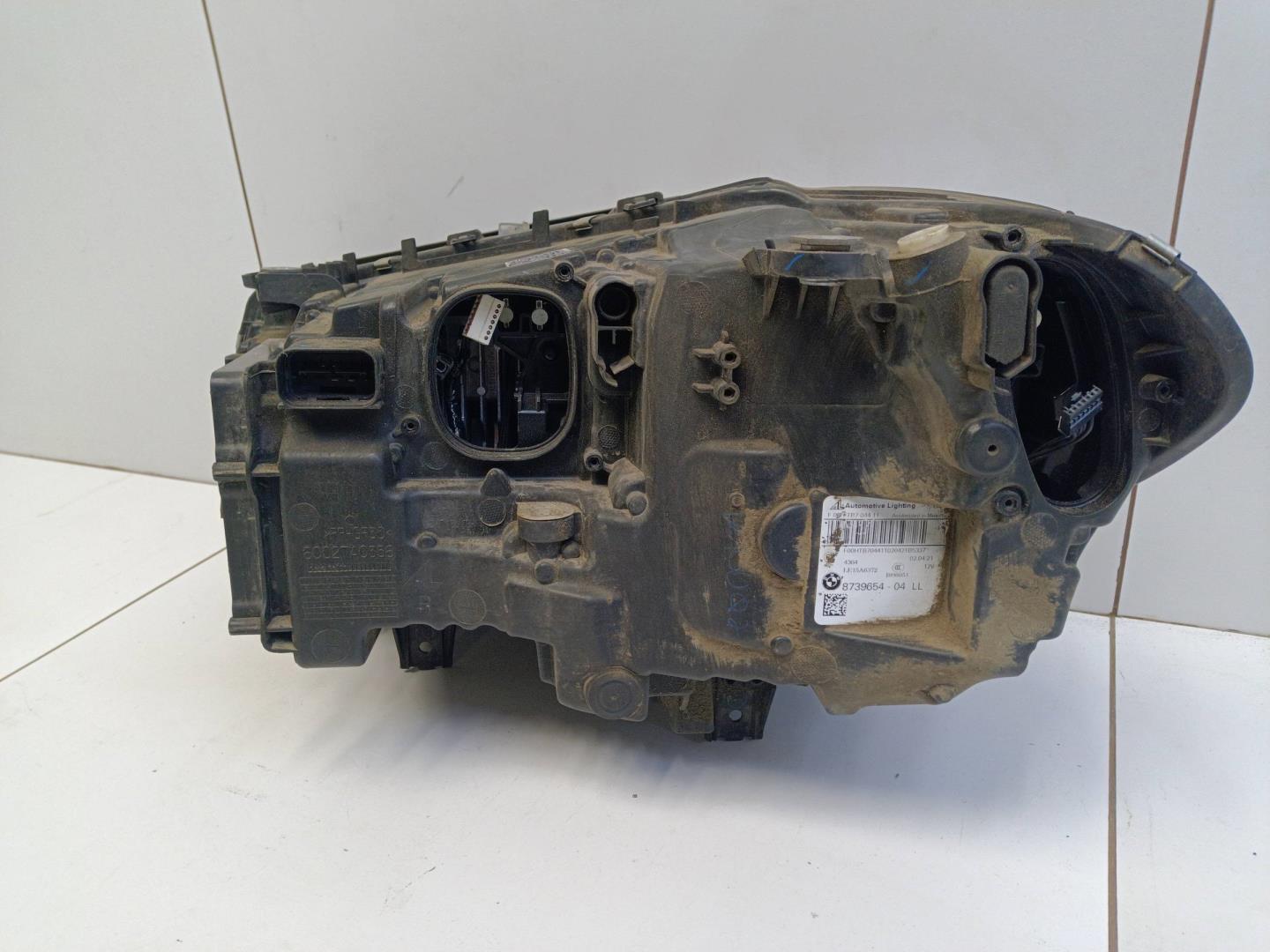 Фара правая