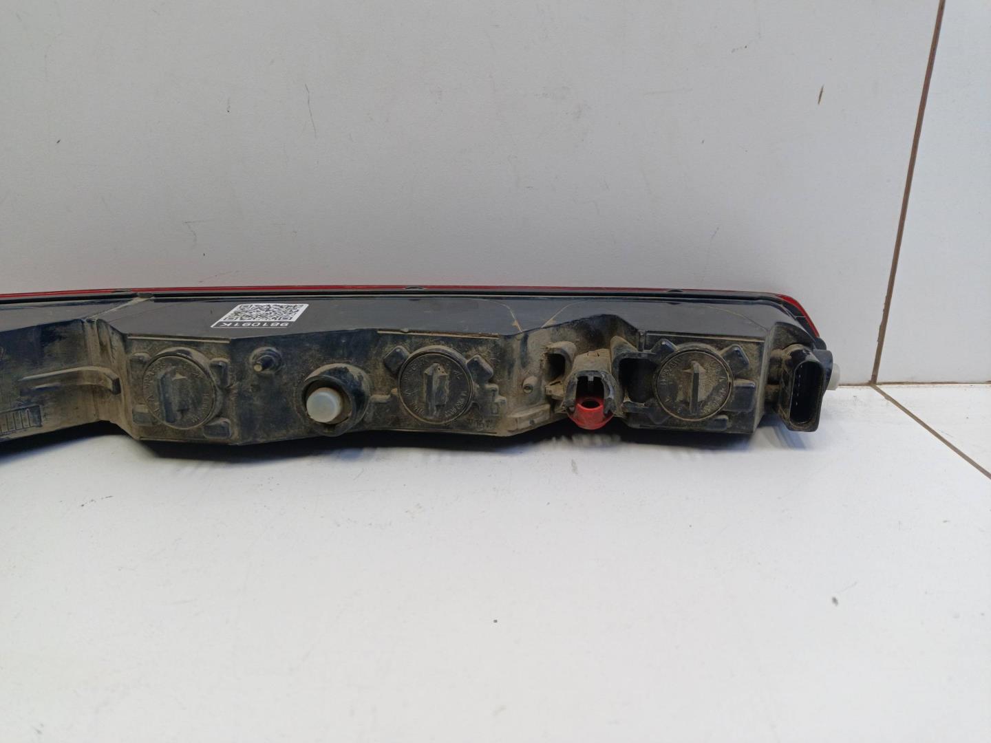 Фонарь задний в бампер правый