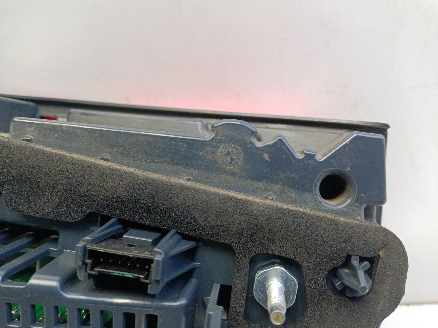 Фонарь задний внутренний правый