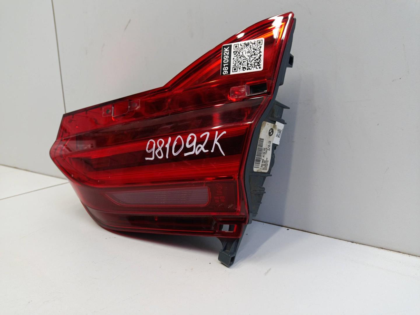 Фонарь задний внутренний правый