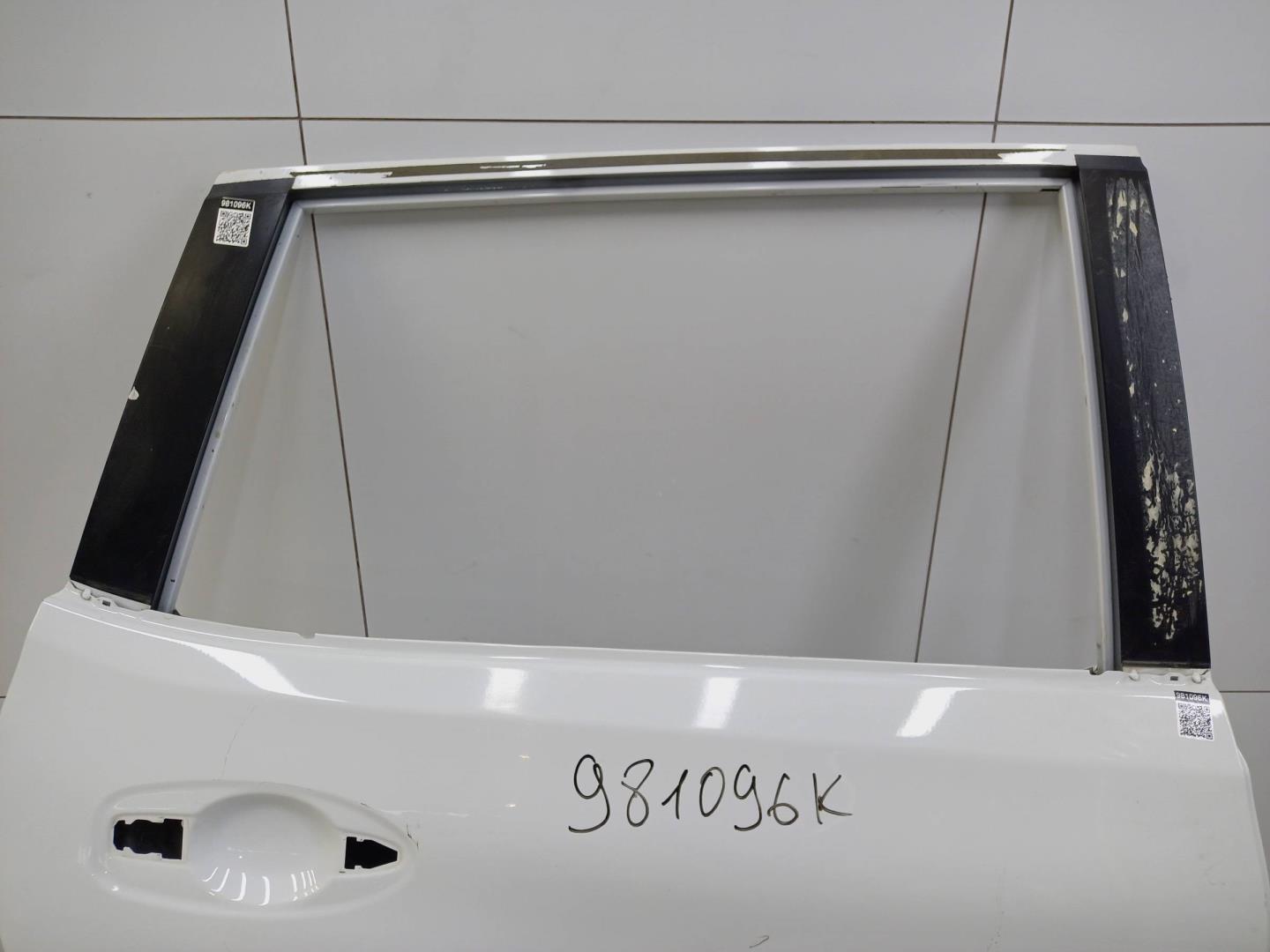 Дверь задняя правая