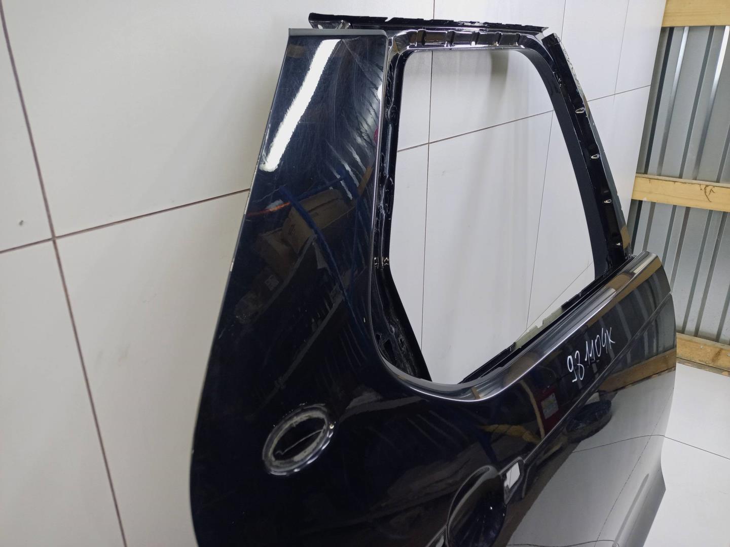 Дверь задняя правая