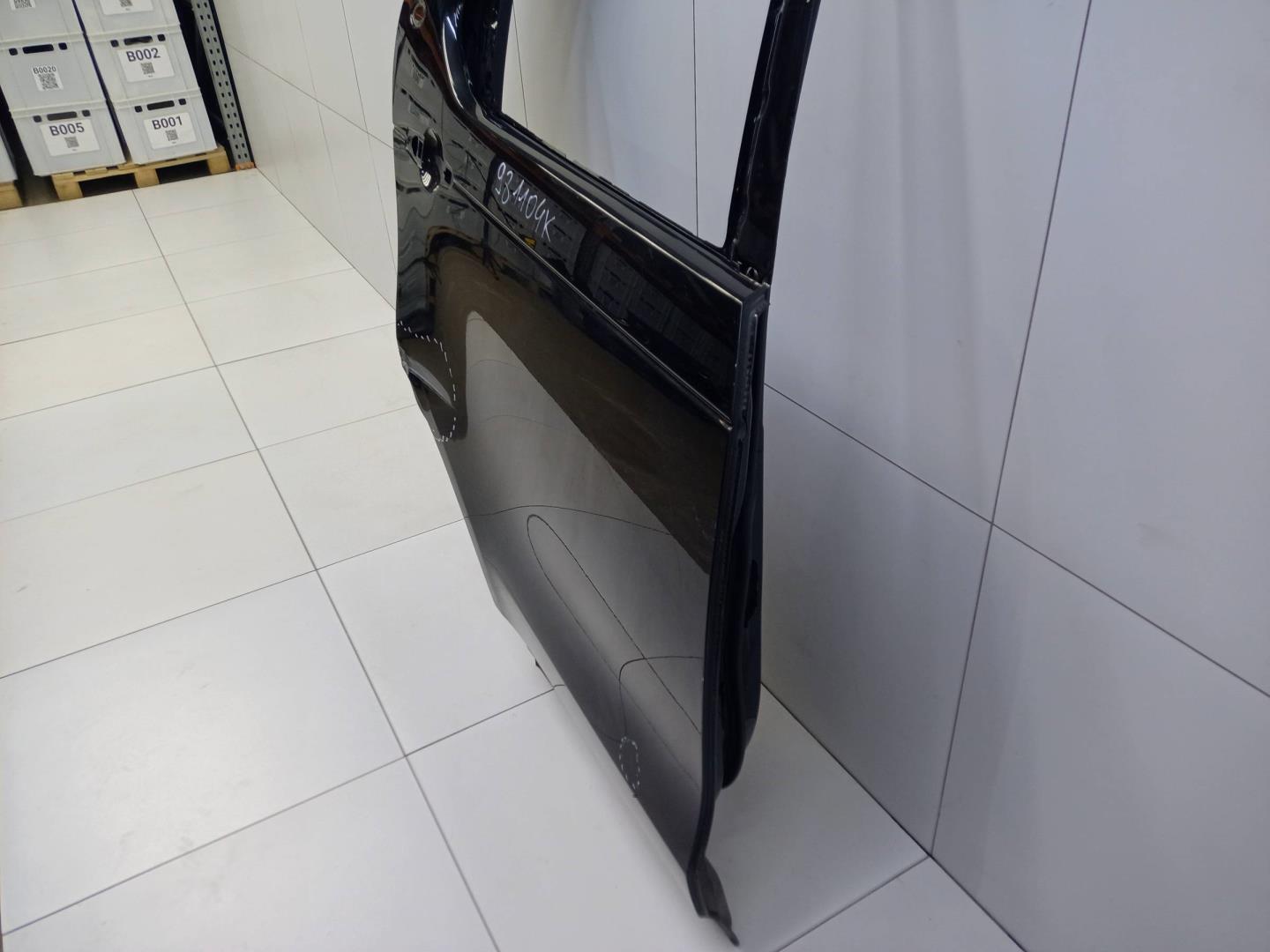 Дверь задняя правая