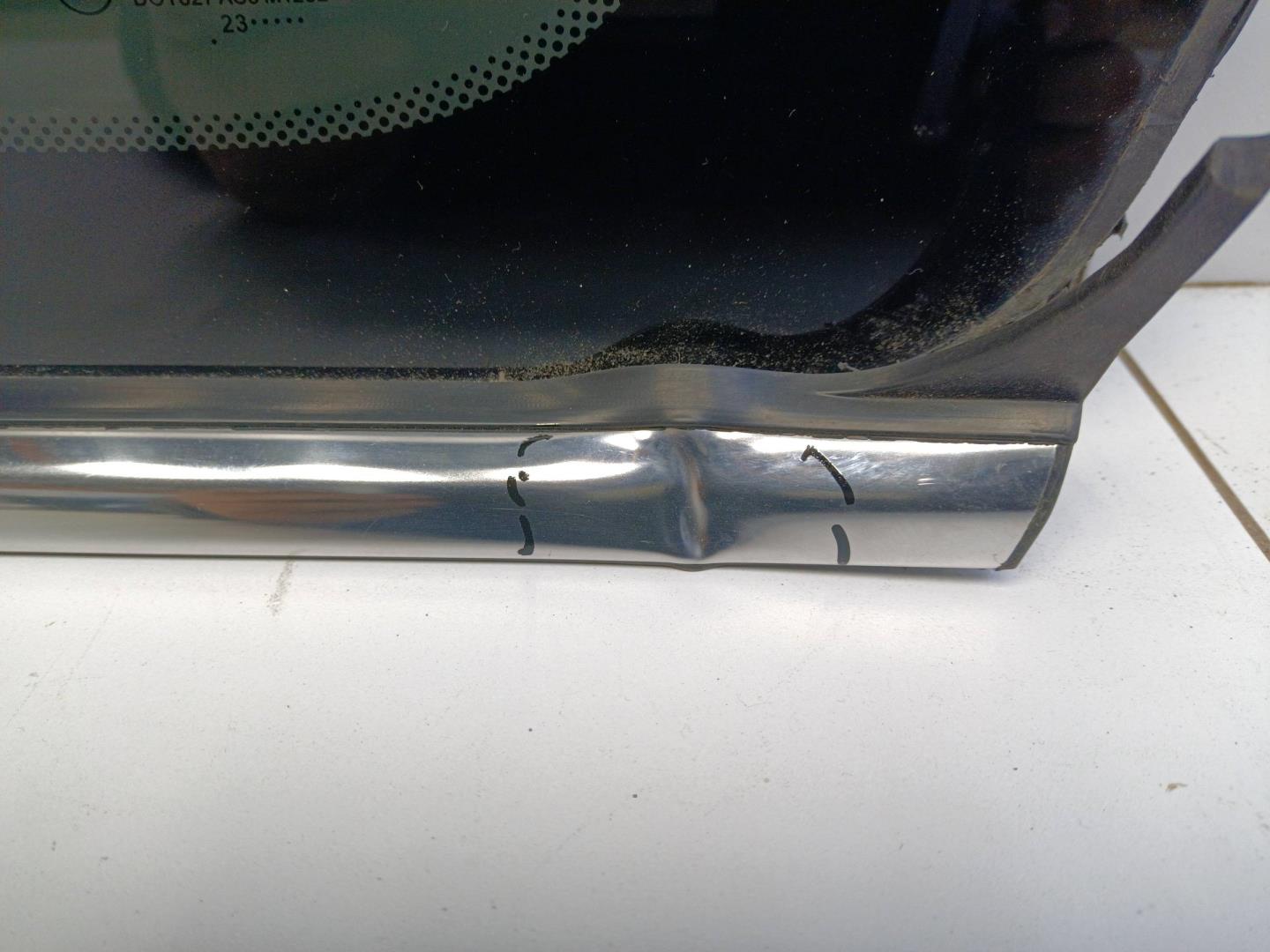 Стекло кузовное глухое правое