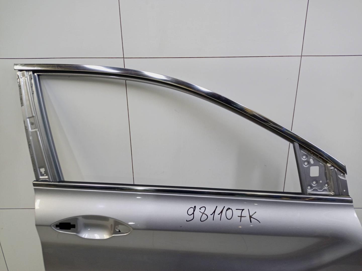 Дверь передняя правая