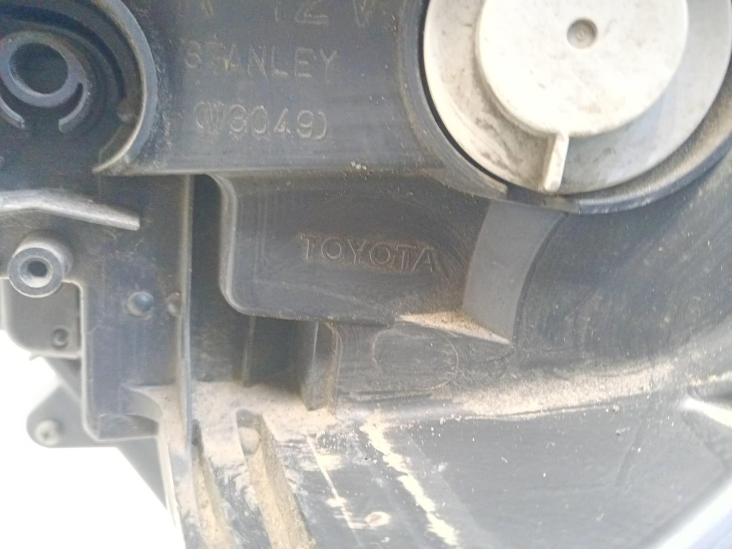 Фара правая