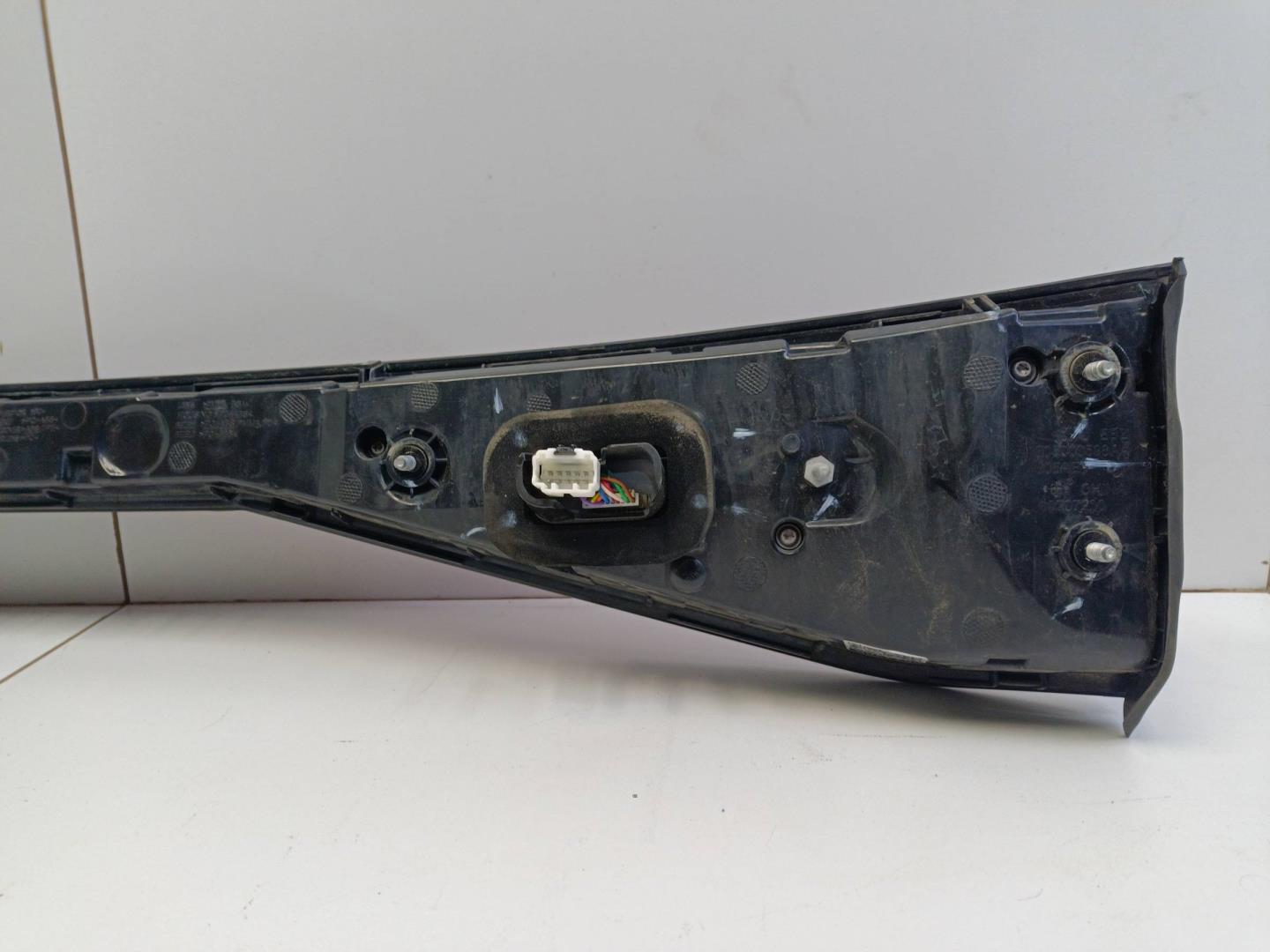 Фонарь задний (стоп сигнал)