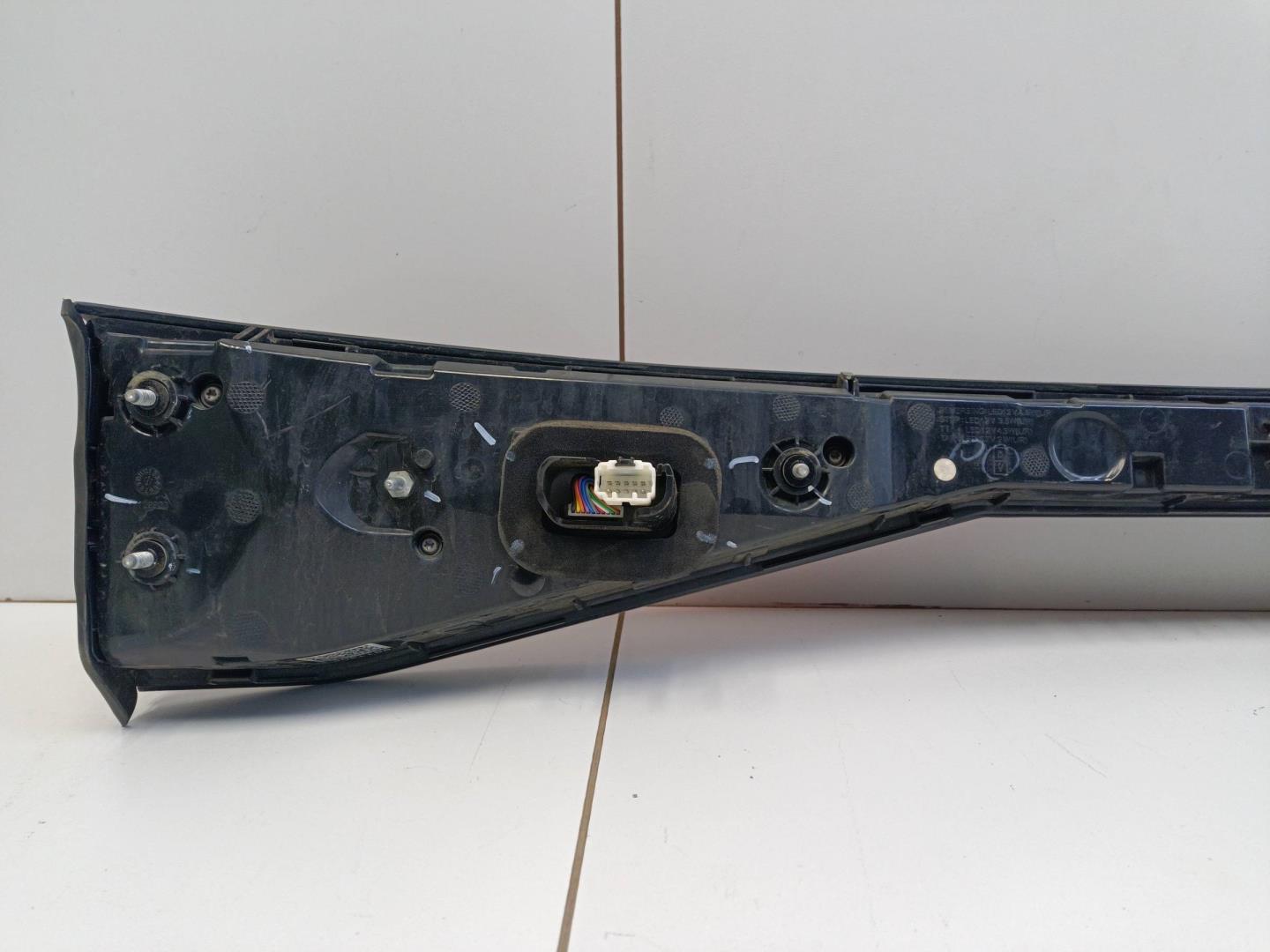 Фонарь задний (стоп сигнал)