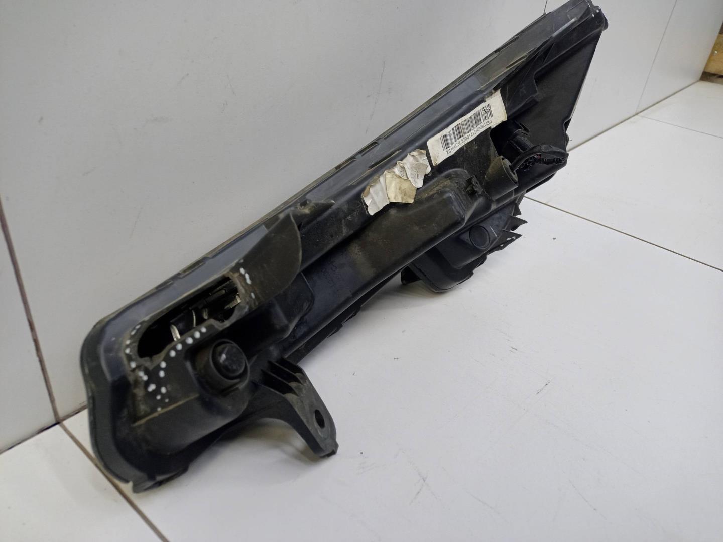 Фара дневного света правая (ходовые огни)