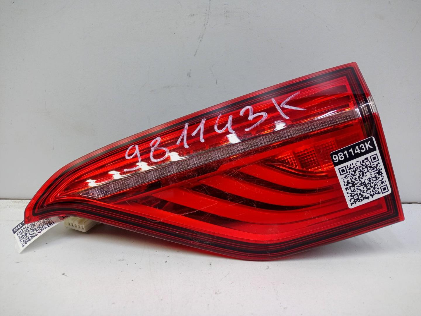 Фонарь задний внутренний правый