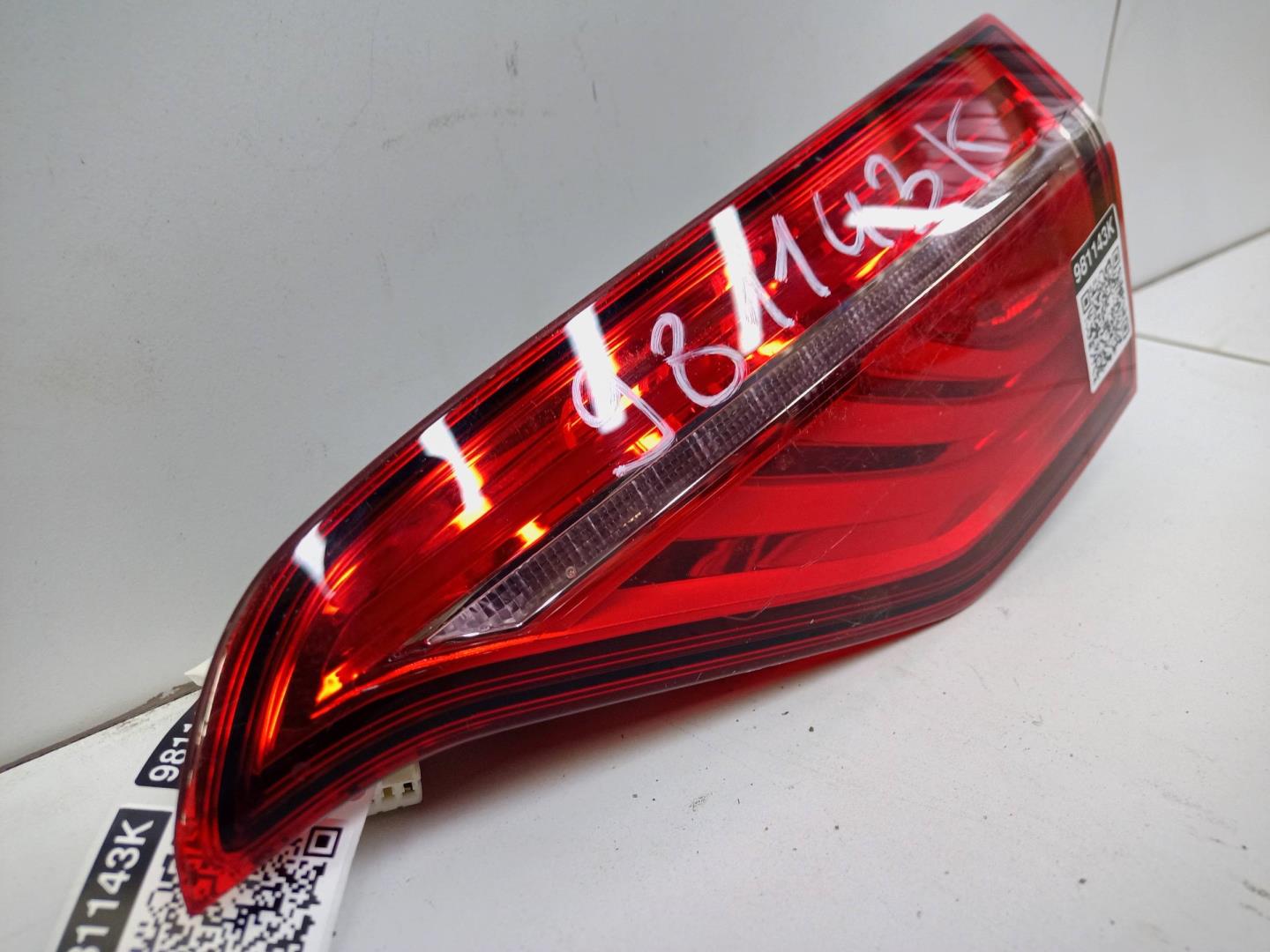 Фонарь задний внутренний правый