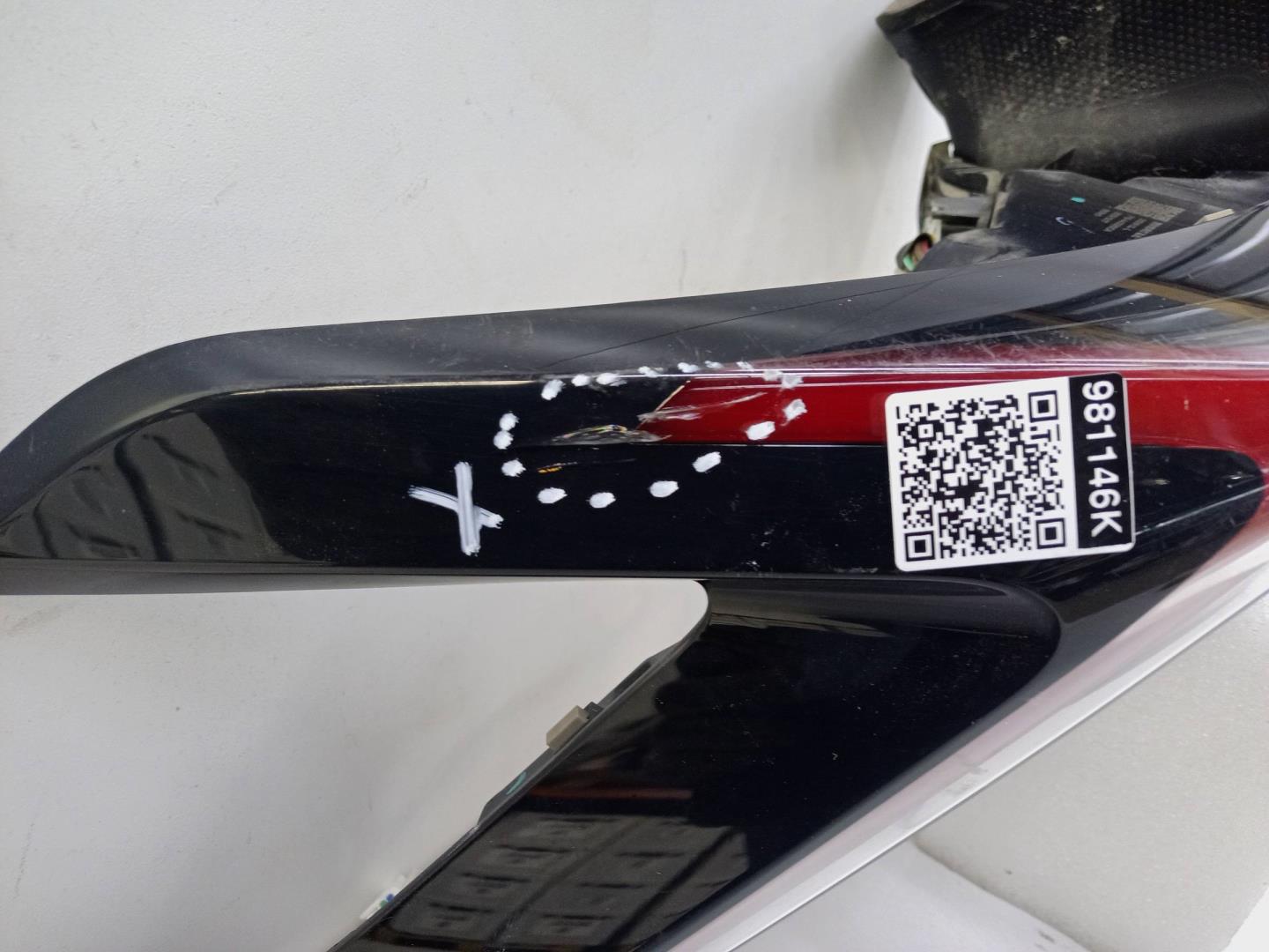 Фонарь задний наружный левый