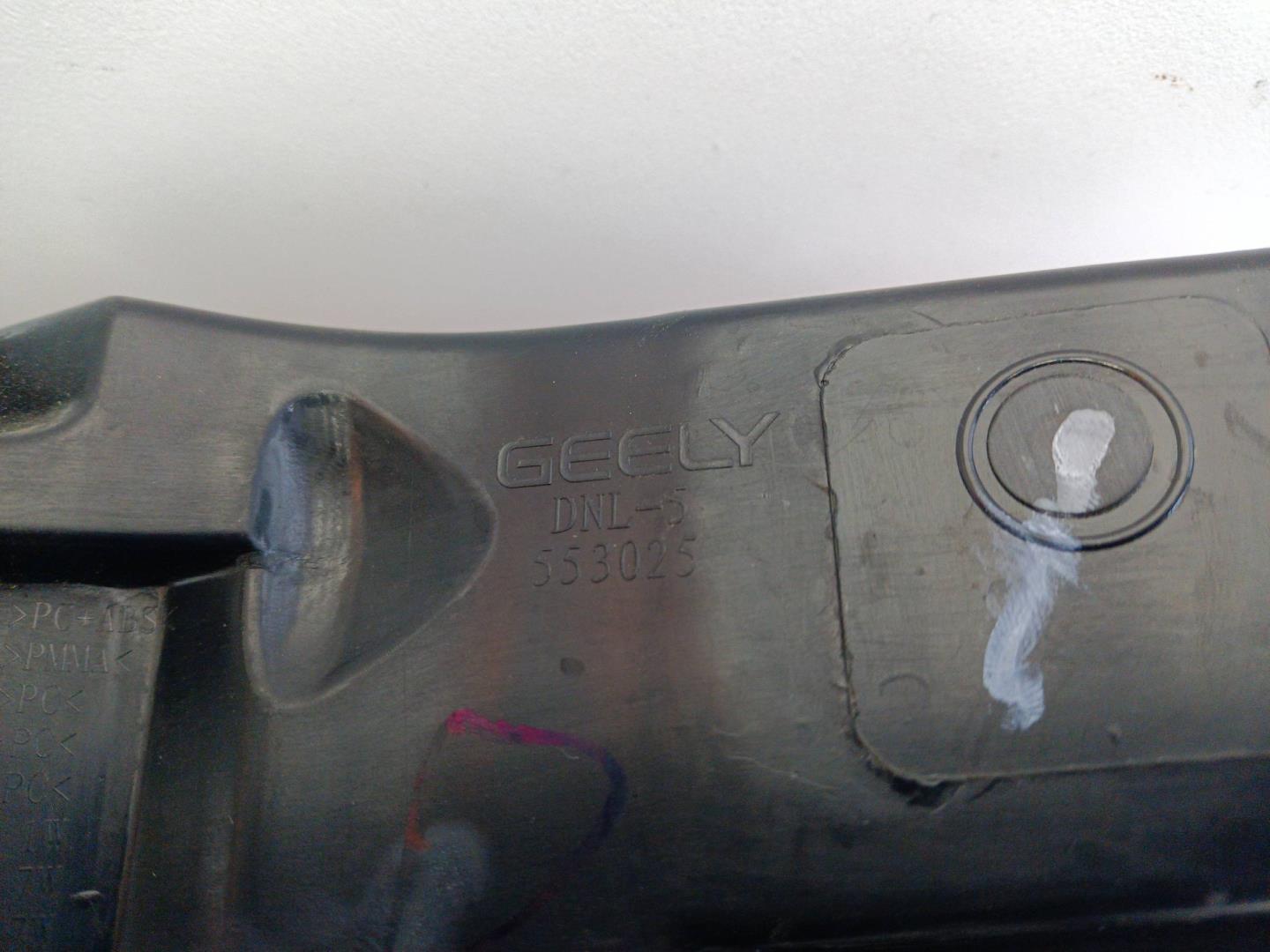 Фонарь задний наружный левый