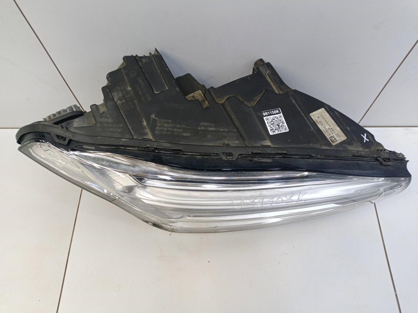 Фара правая