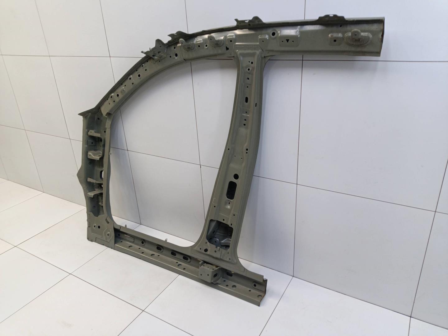 Кузовной элемент