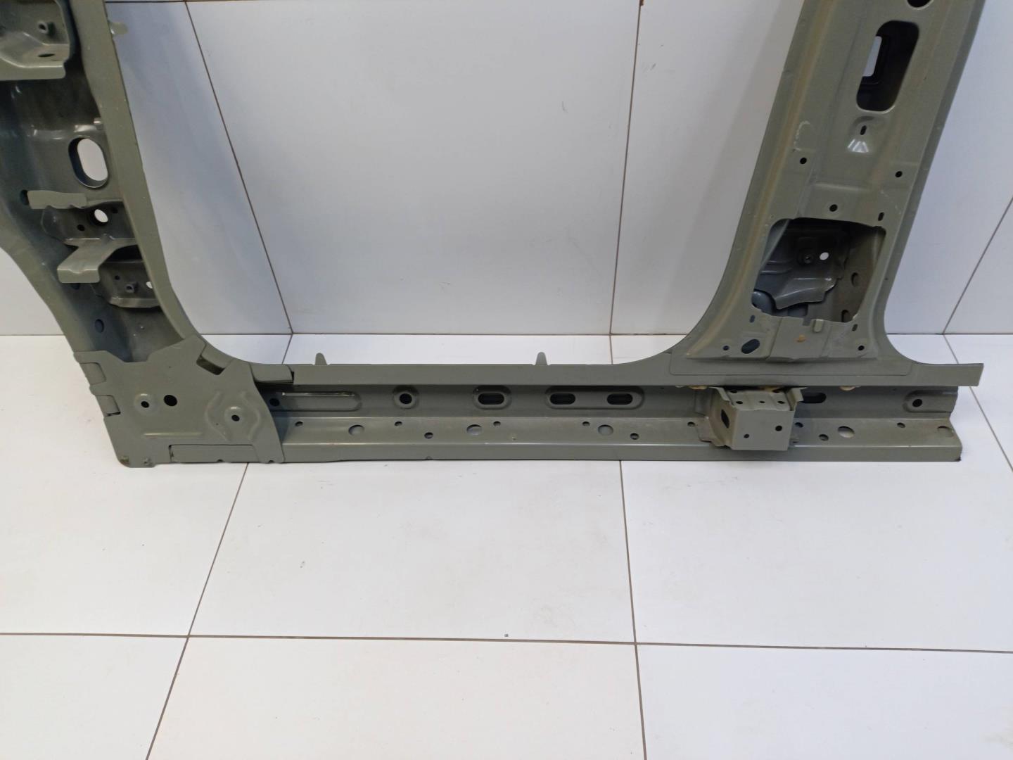 Кузовной элемент