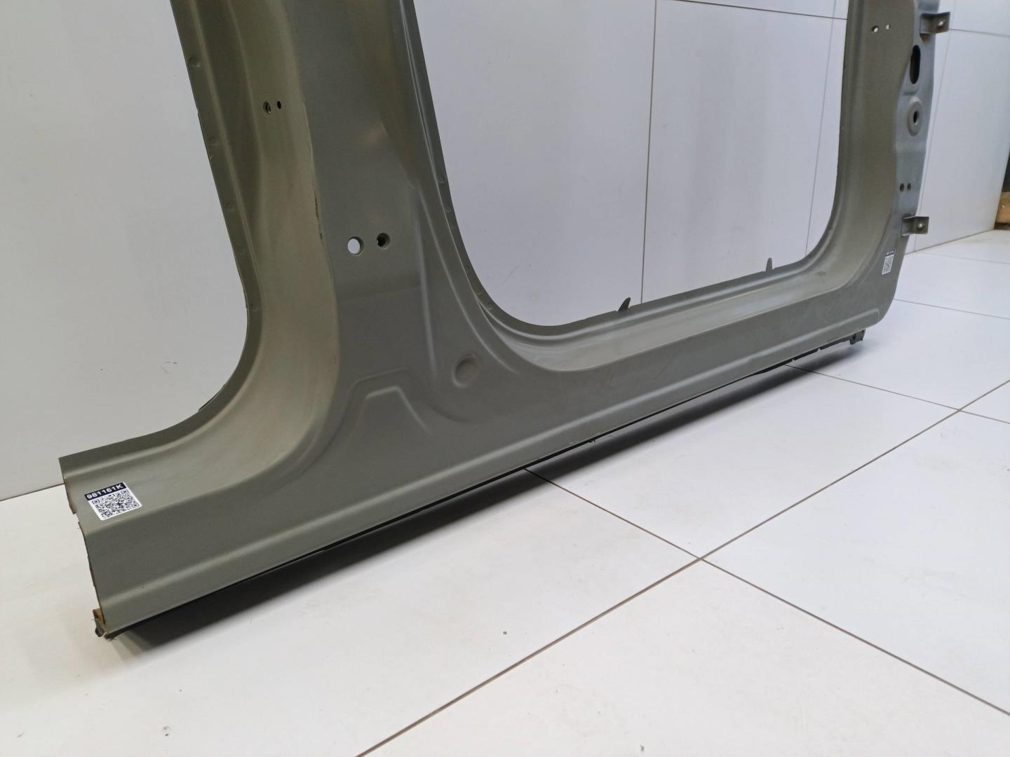 Кузовной элемент