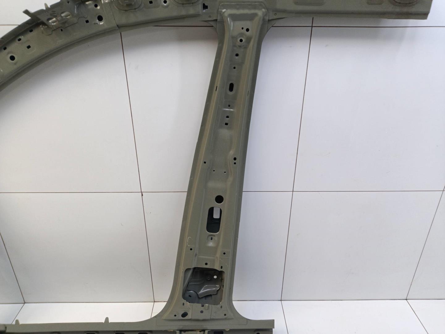 Кузовной элемент