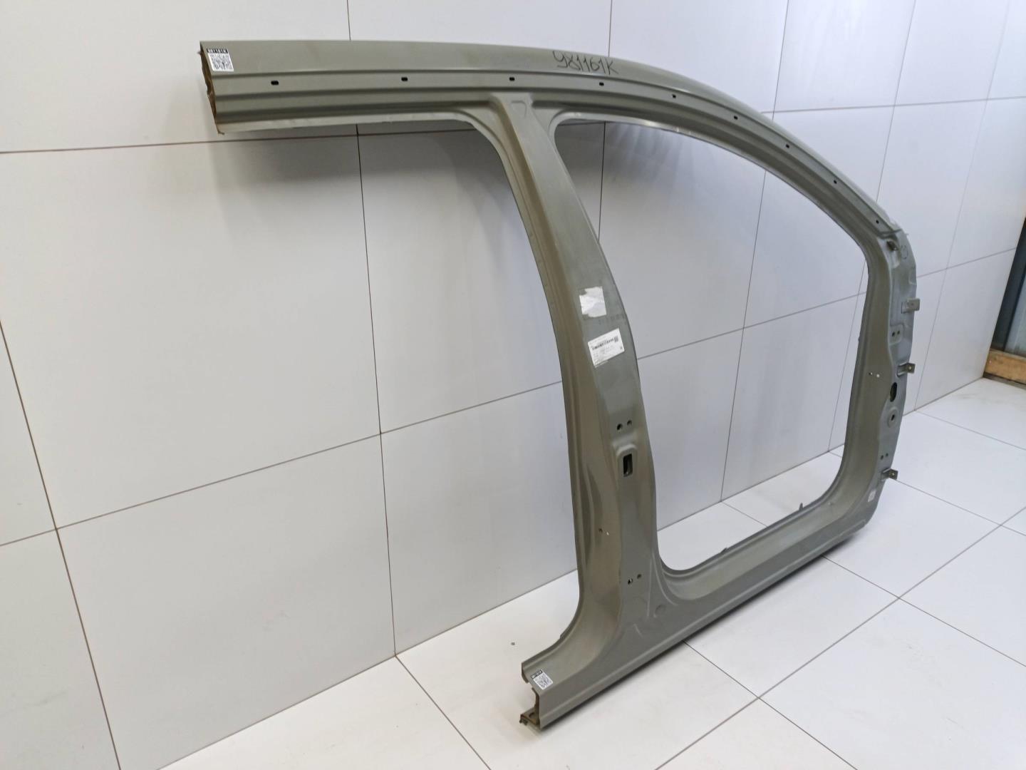 Кузовной элемент