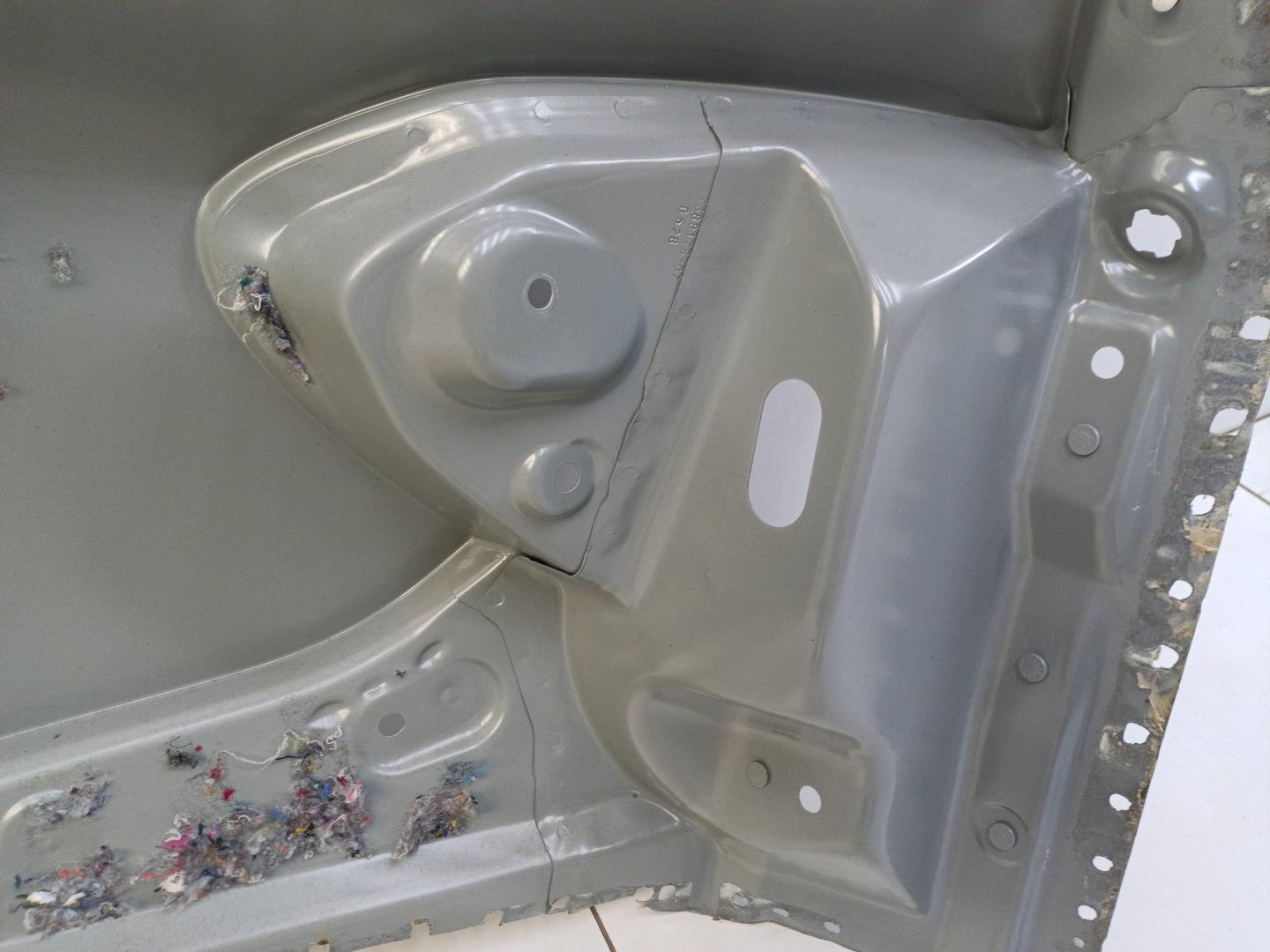 Крыло заднее правое