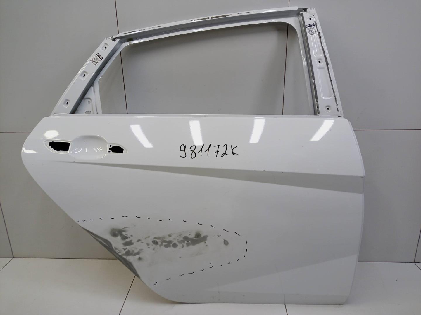 Дверь задняя правая