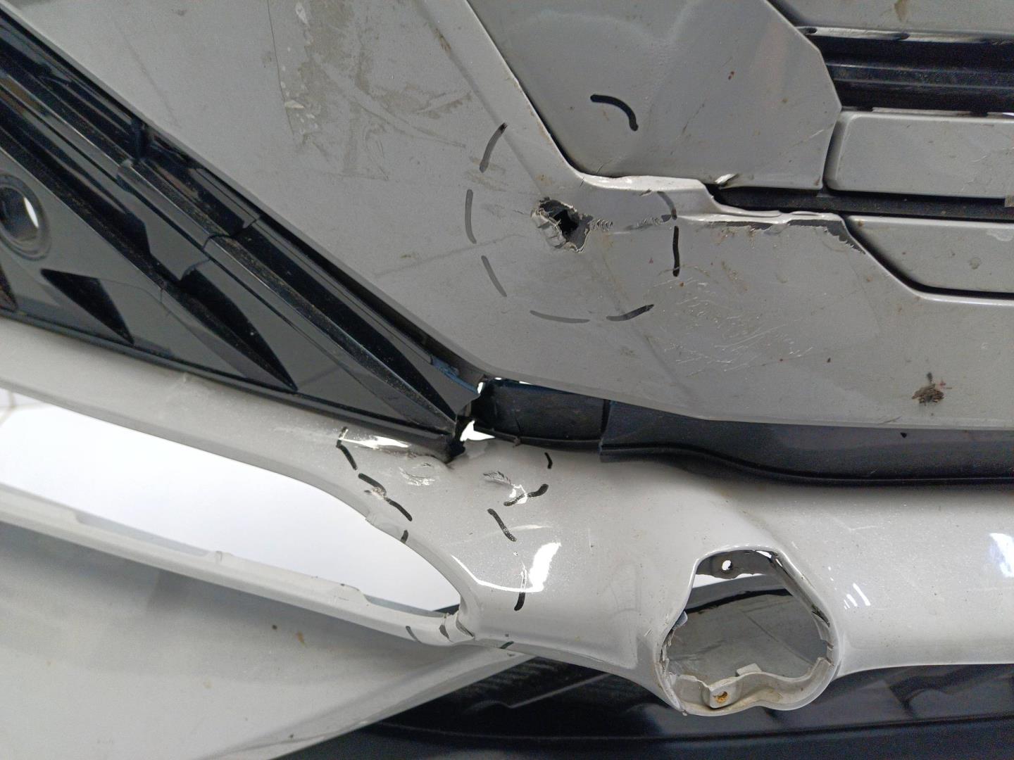 Бампер передний