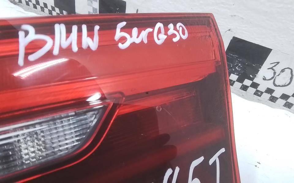 Фонарь задний внутренний правый