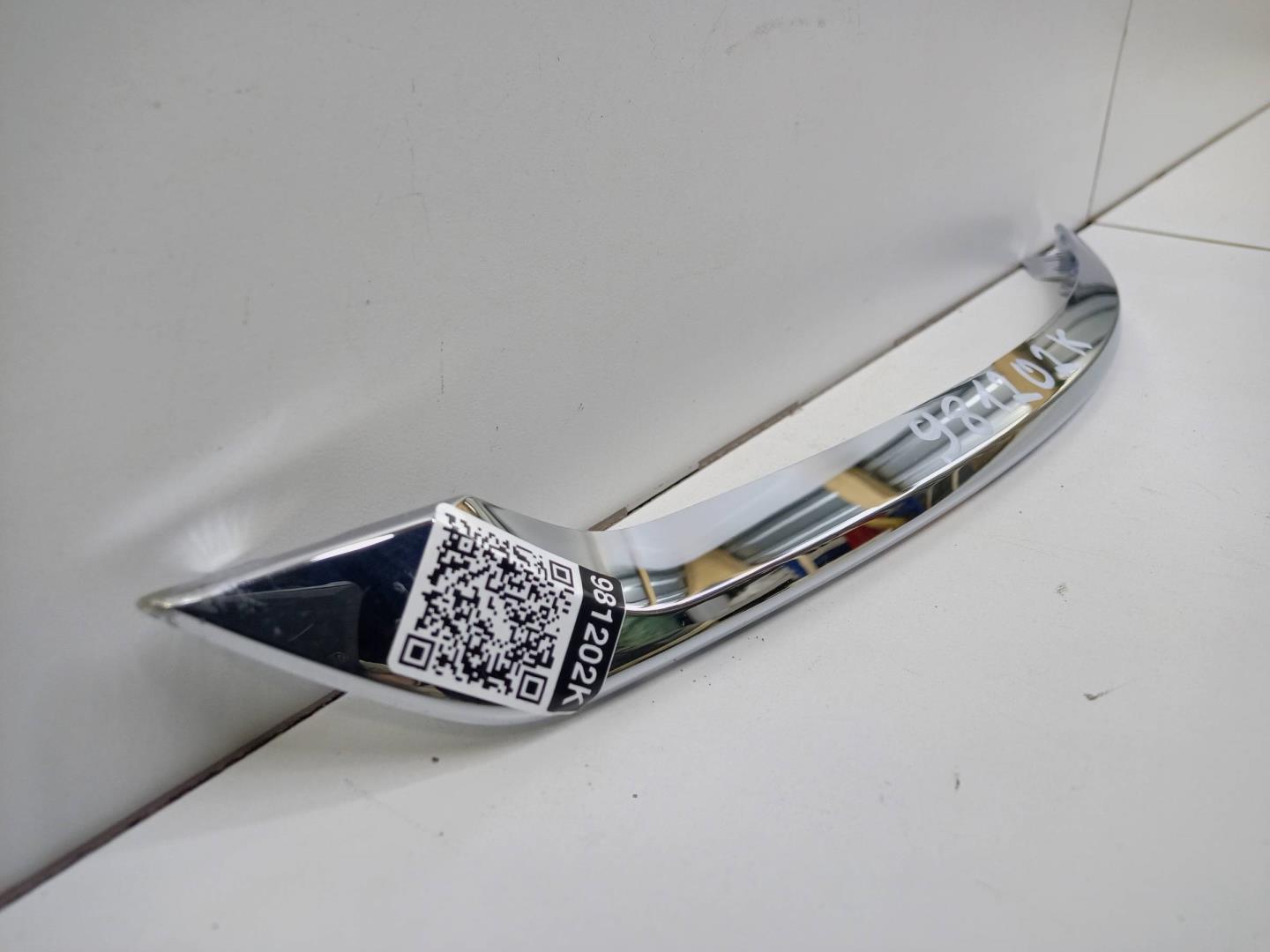 Накладка заднего бампера правая