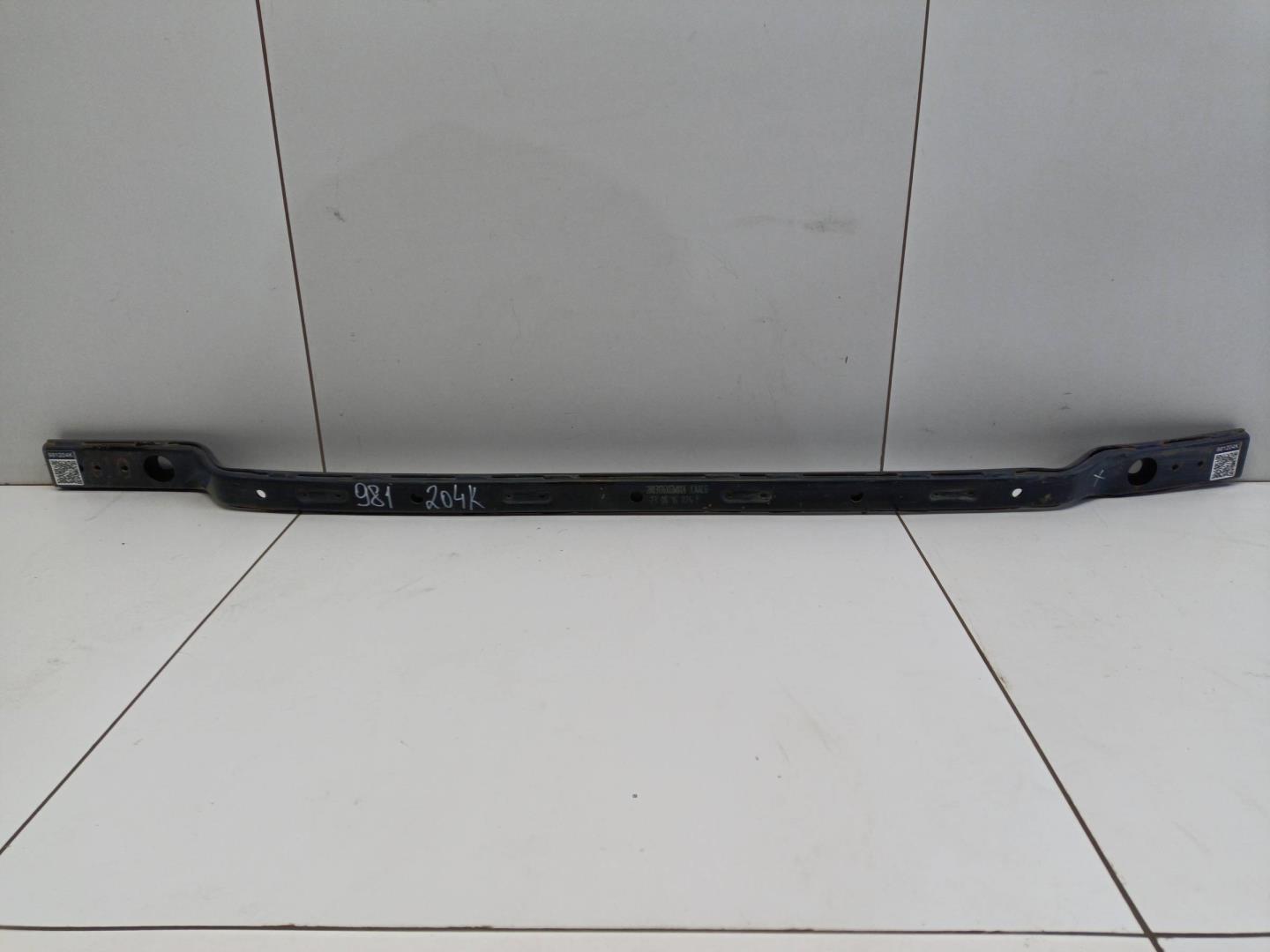 Усилитель переднего бампера