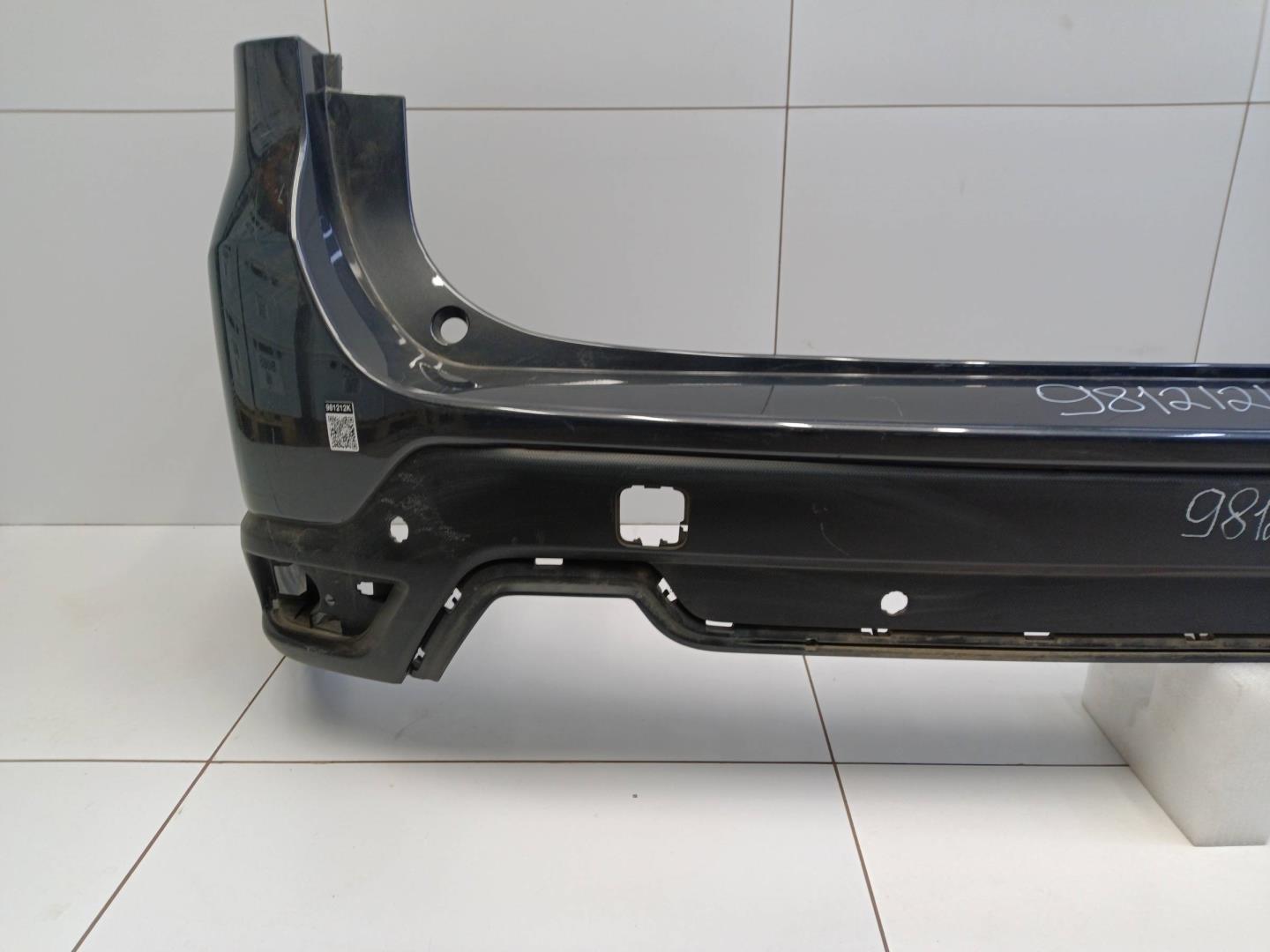 Бампер задний