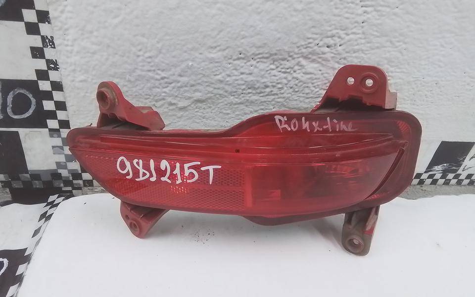 Фонарь задний в бампер правый