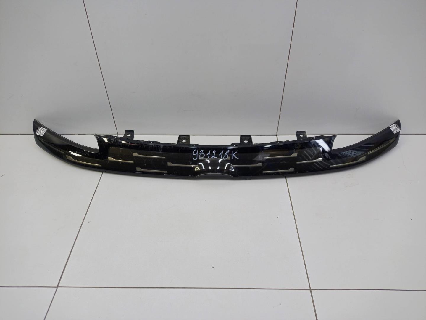 Накладка на решетку радиатора