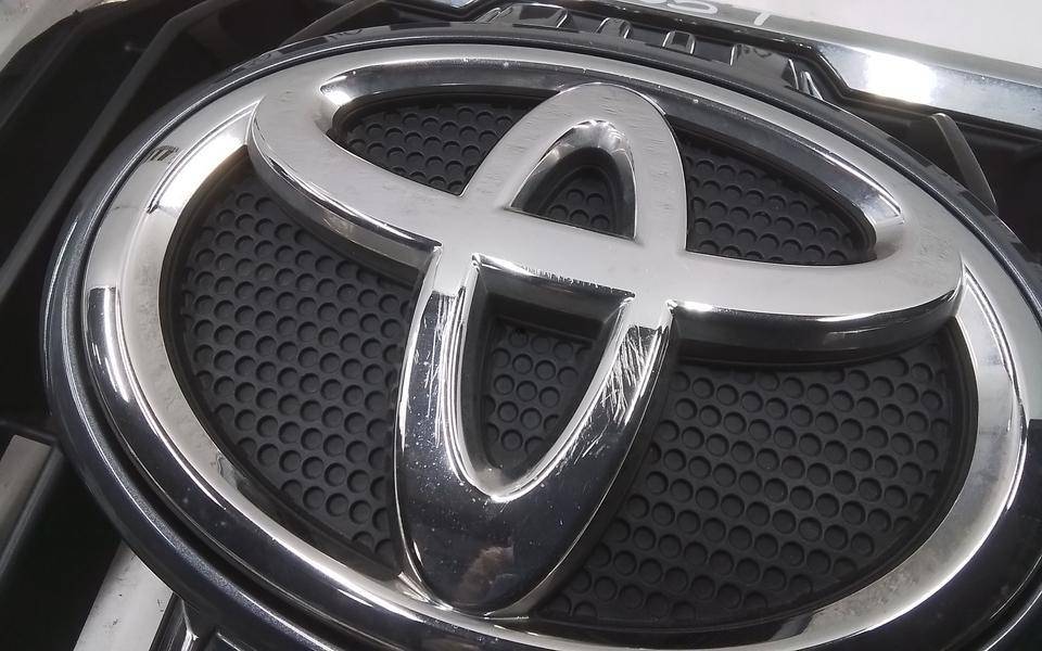 Решетка радиатора