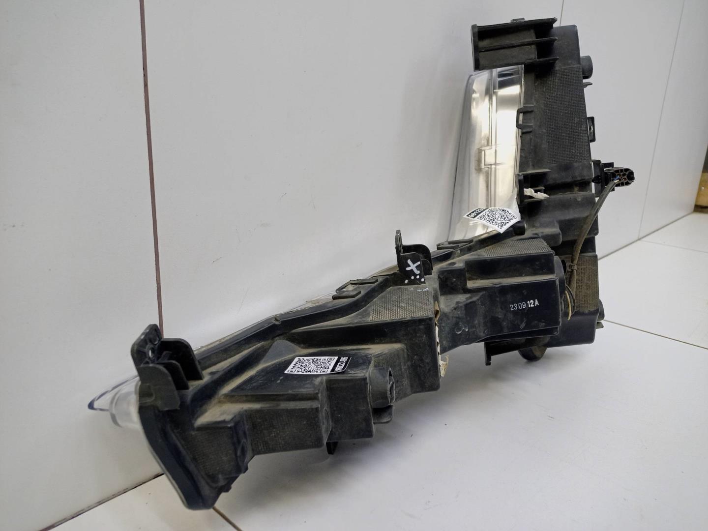 Фара противотуманная правая