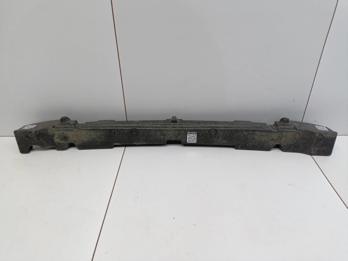 Наполнитель переднего бампера