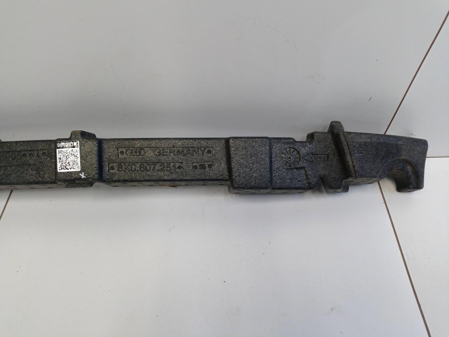 Наполнитель переднего бампера