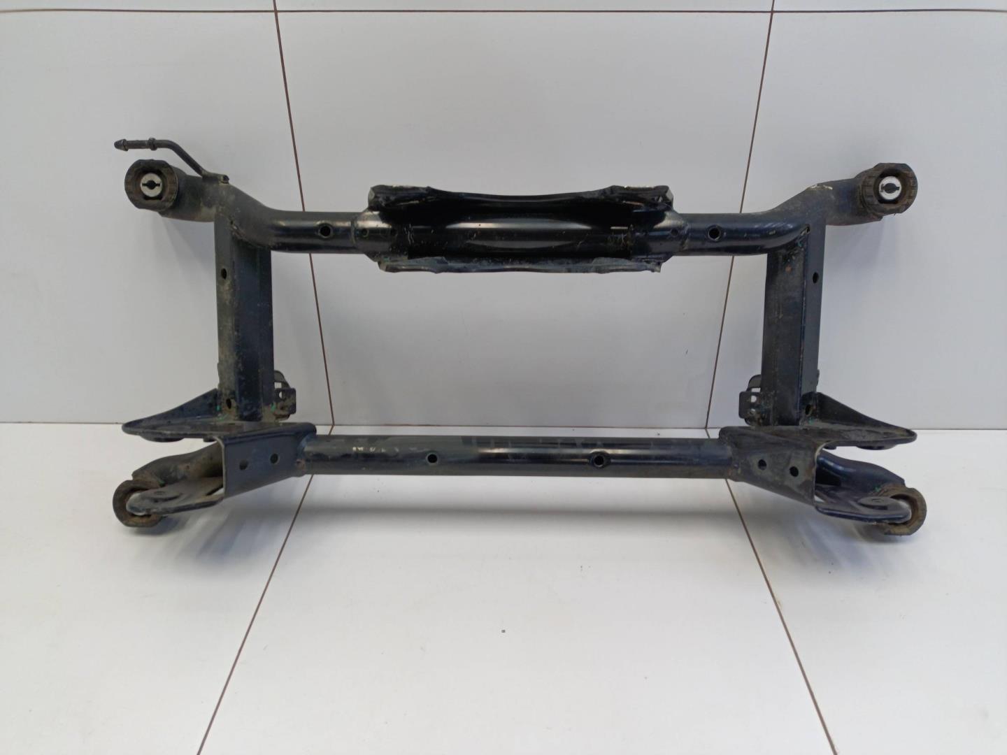 Балка задняя