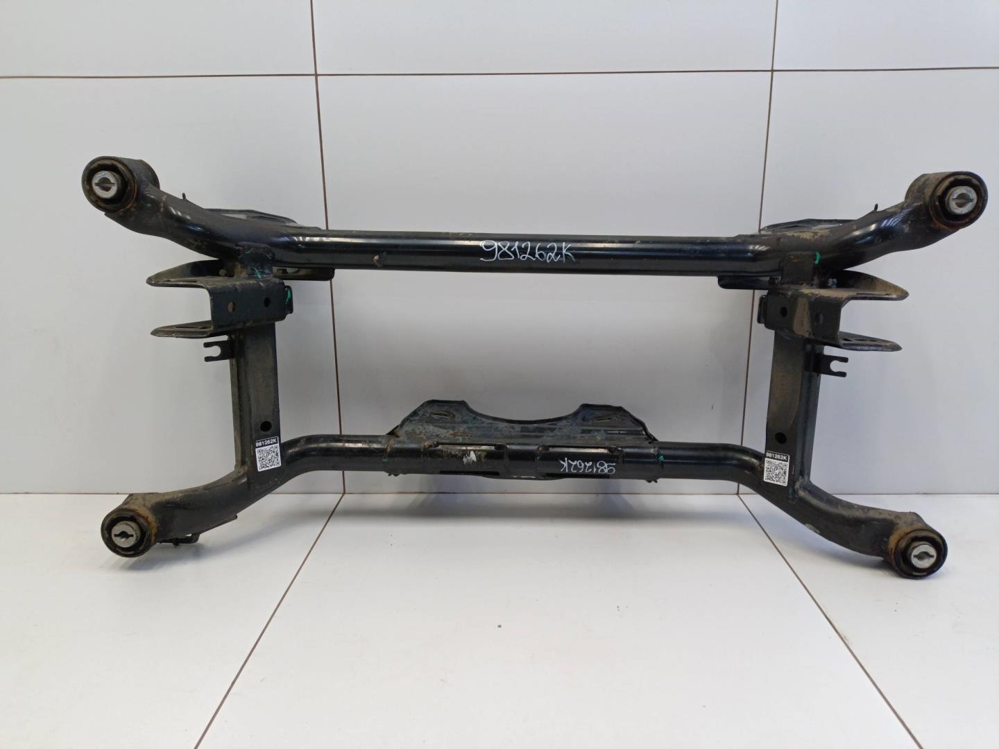 Балка задняя