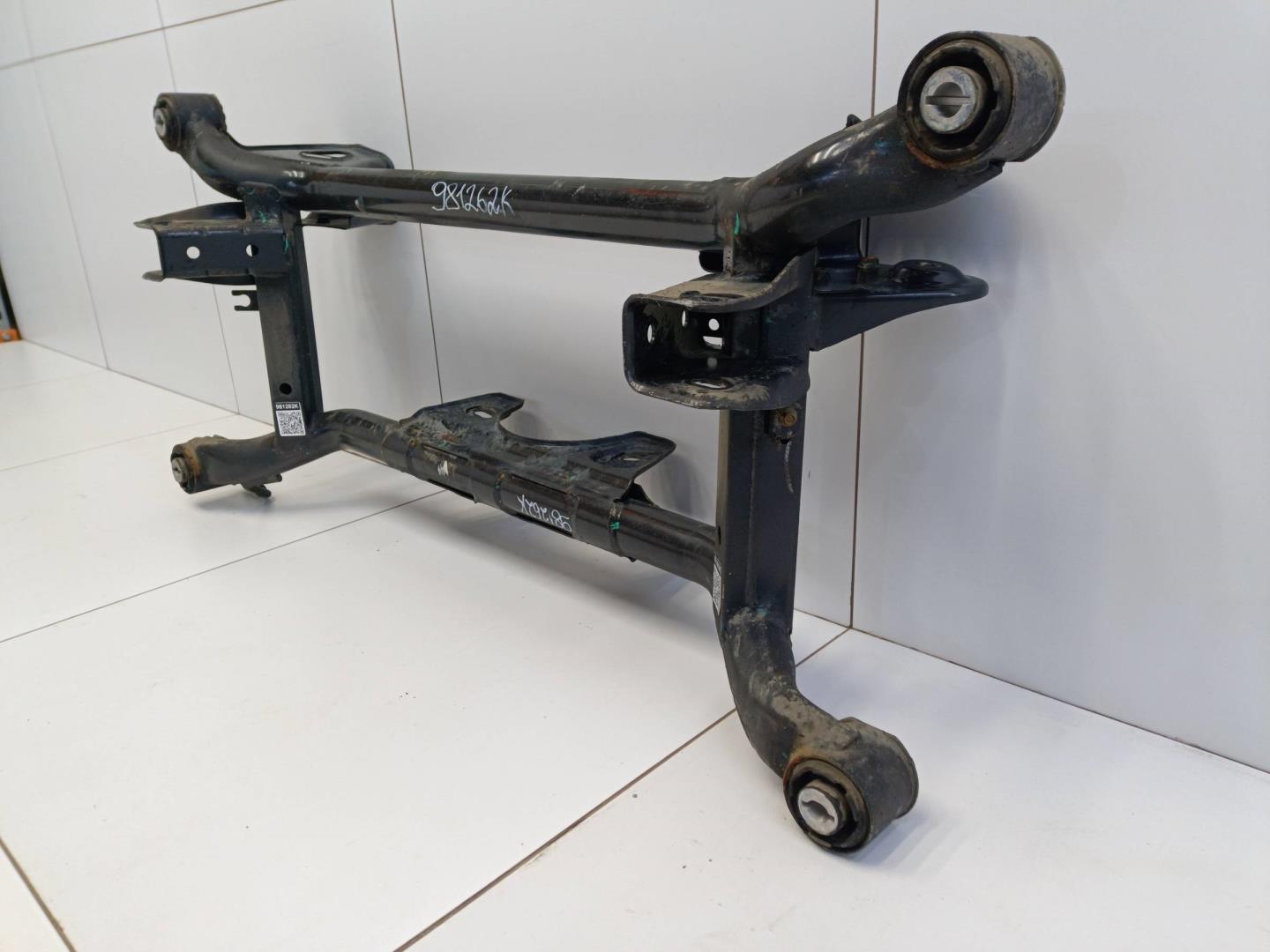 Балка задняя