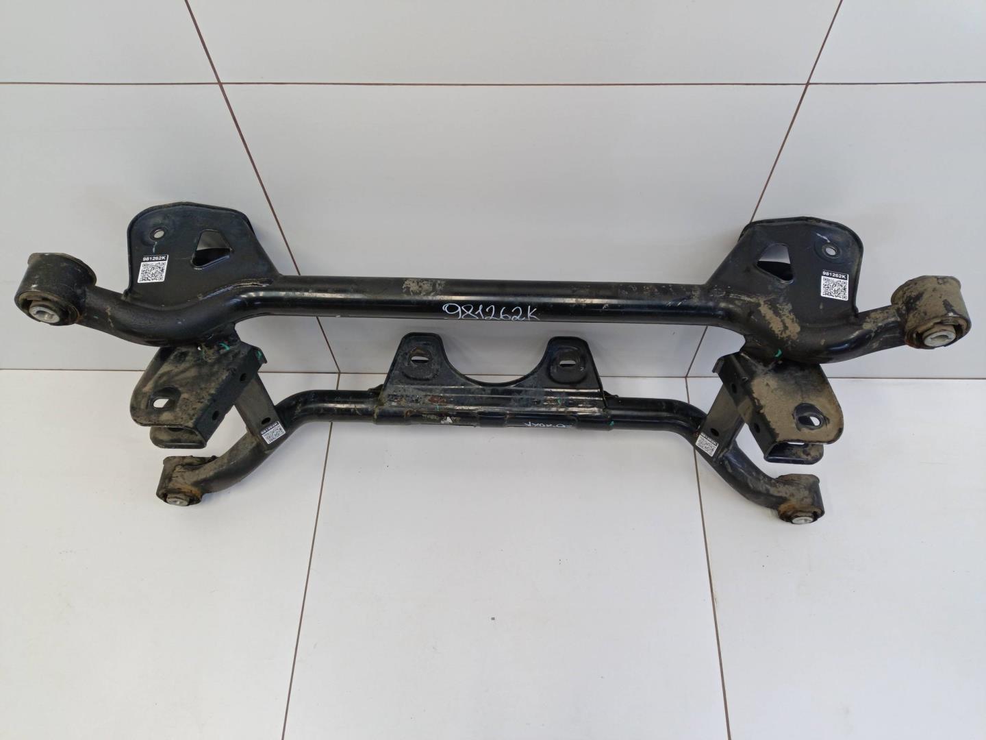 Балка задняя