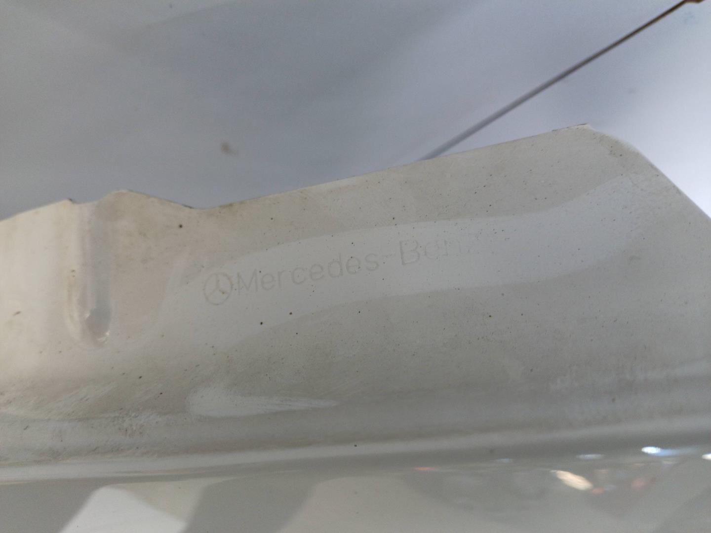 Крыло переднее левое