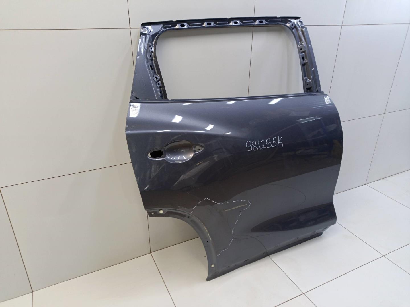Дверь задняя правая