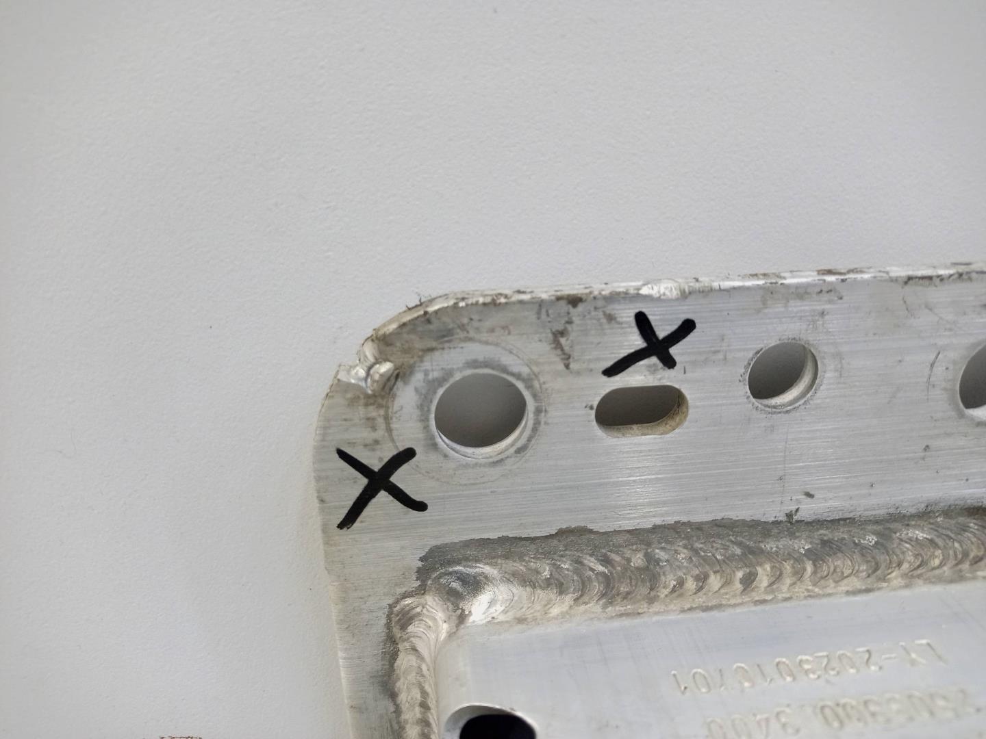 Усилитель переднего бампера